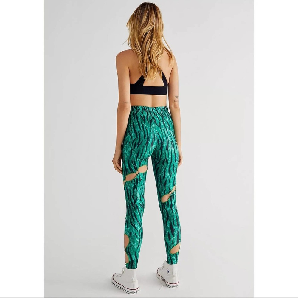 NEW Free People x Kim Shui Green Stripe Cutout Leggings - Picture 4 of 16